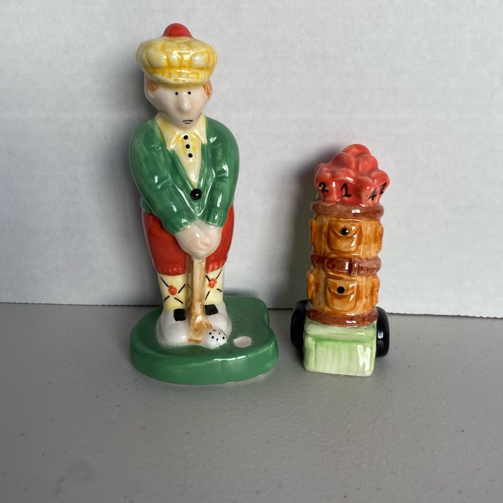 OCI Golfer and Golf Bag Salt & Pepper Shakers